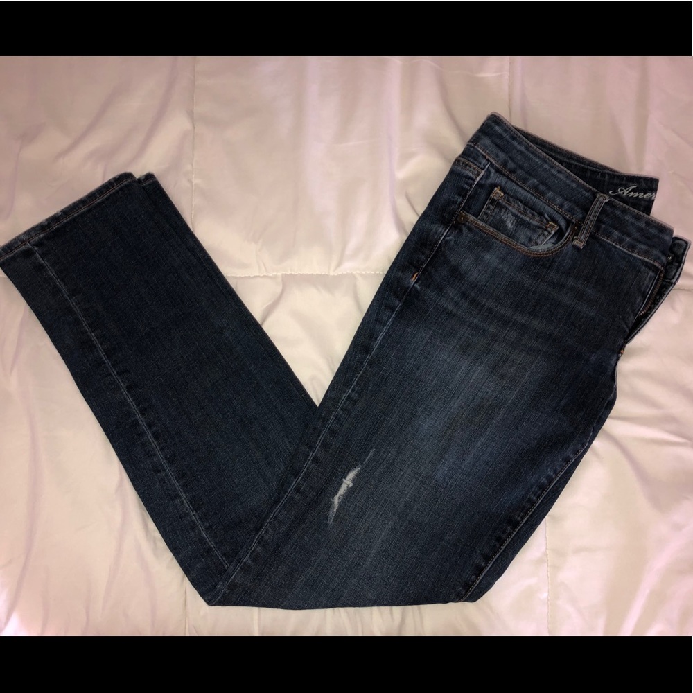 American Eagle Dark Wash Skinny Jeans. Size 8